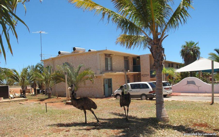 Sea Breeze Resort Exmouth Bagian luar foto