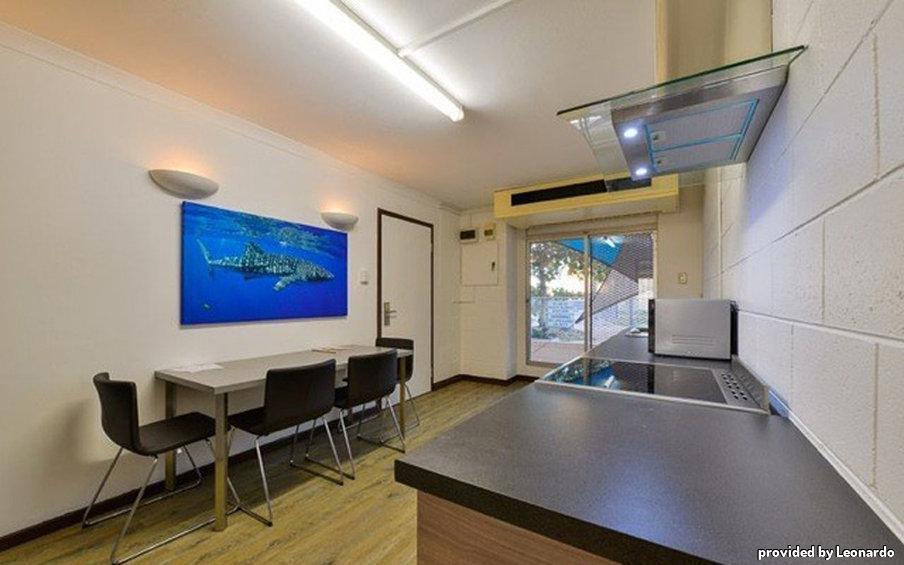 Sea Breeze Resort Exmouth Bagian luar foto