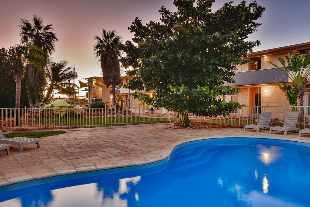 Sea Breeze Resort Exmouth Bagian luar foto