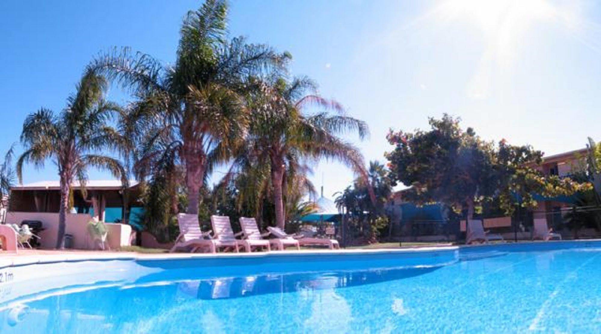 Sea Breeze Resort Exmouth Bagian luar foto